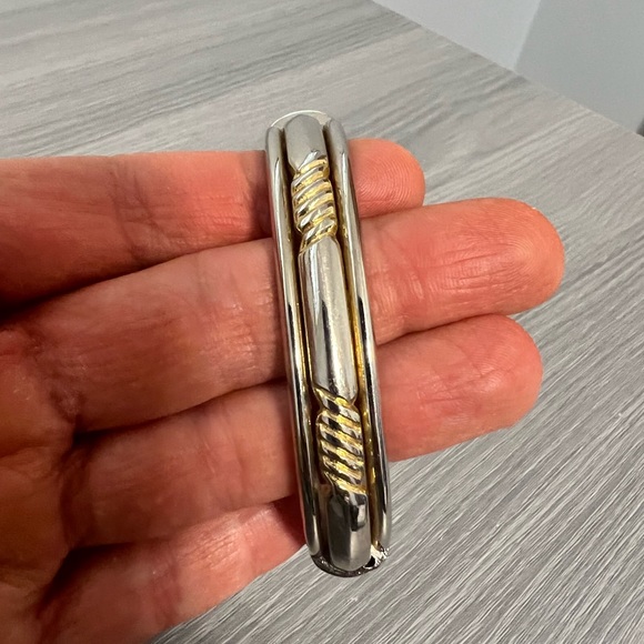 Vintage Gold and Silver Metal Hinged Bracelet - Picture 2 of 6